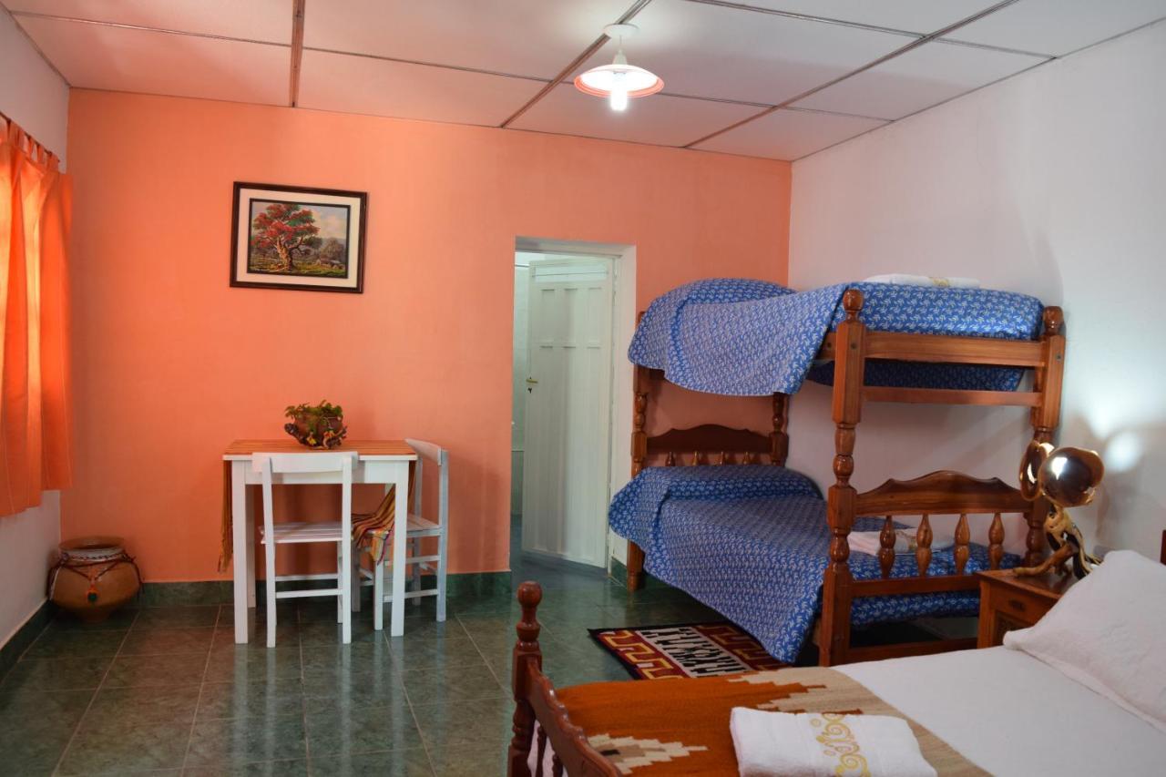 Hostal Bella Esperanza Humahuaca Exteriör bild